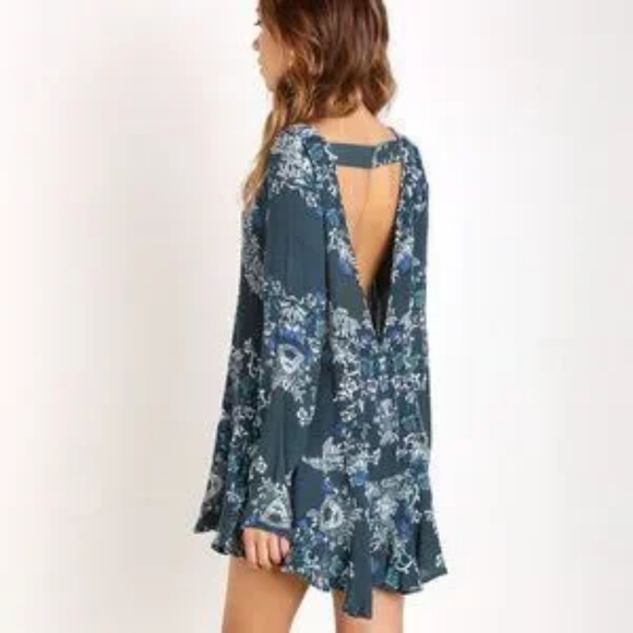 Free People Top. - Picture 2 of 6